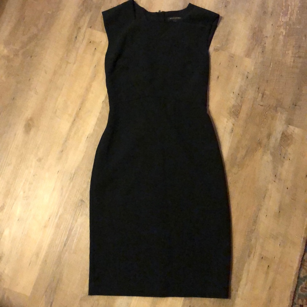 Banana Republic Black shift dress, size petite 4